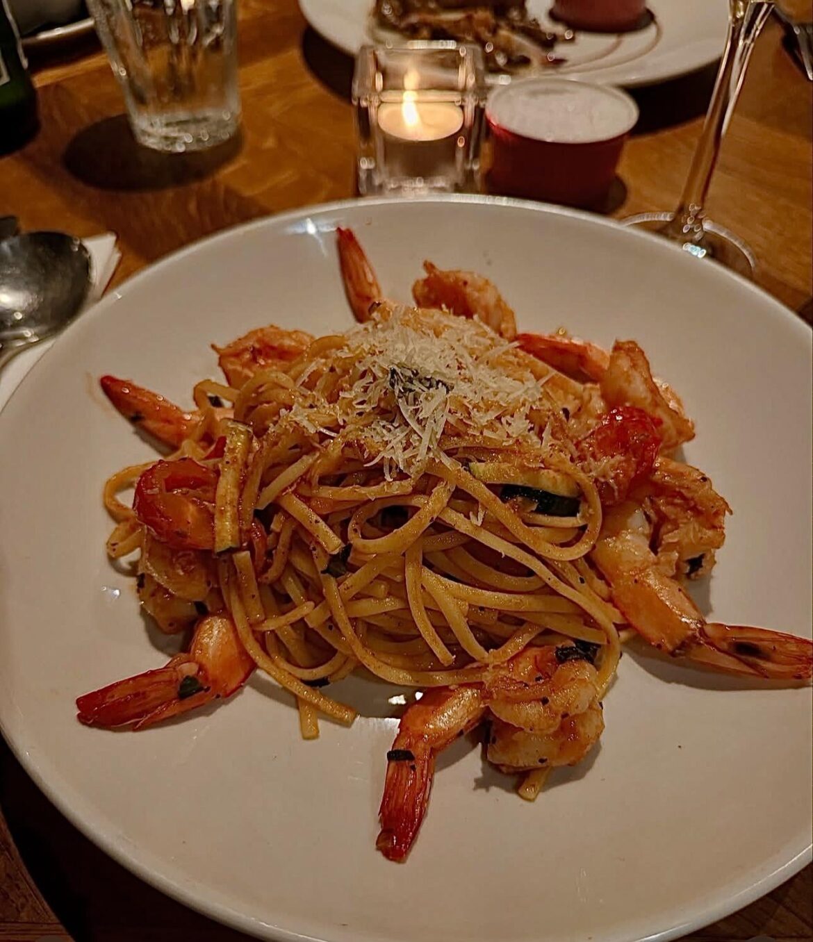 Prawn linguine