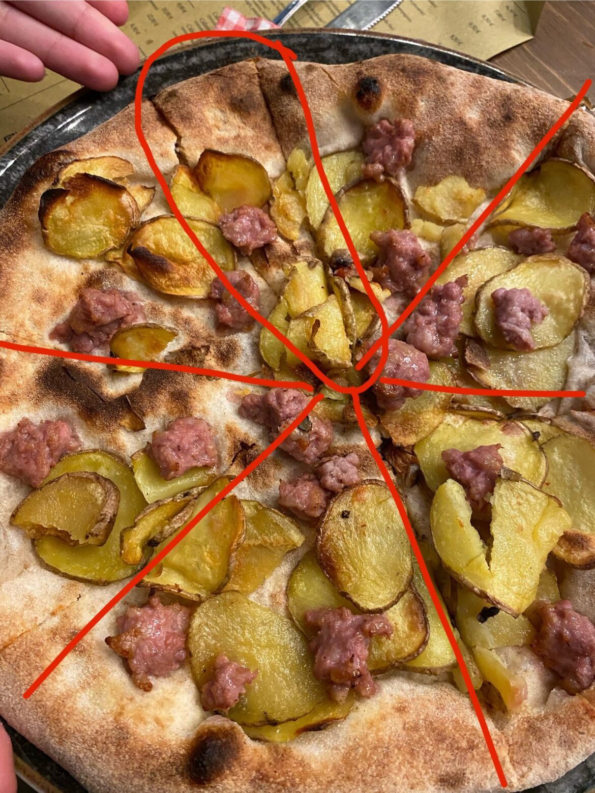 Waitress brought OP a pizza with a very small slice