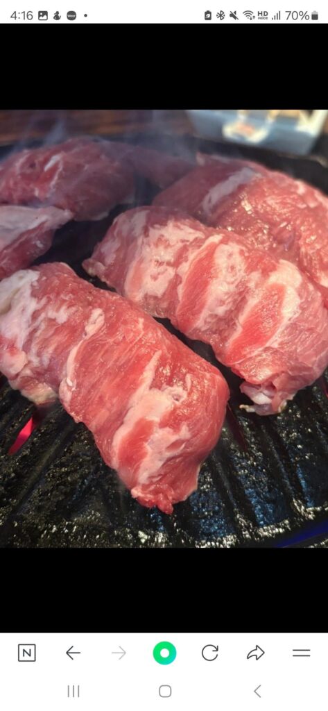 Is this lamb cut fatty or lean? (rib)