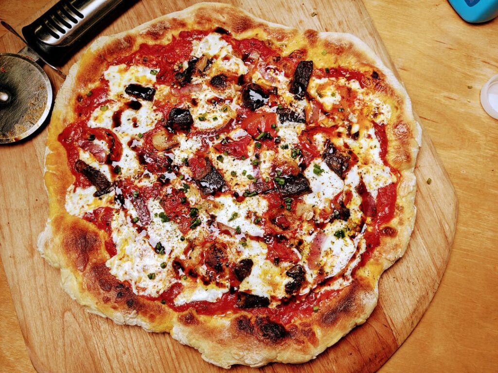 Delightfully shitty pizza last night