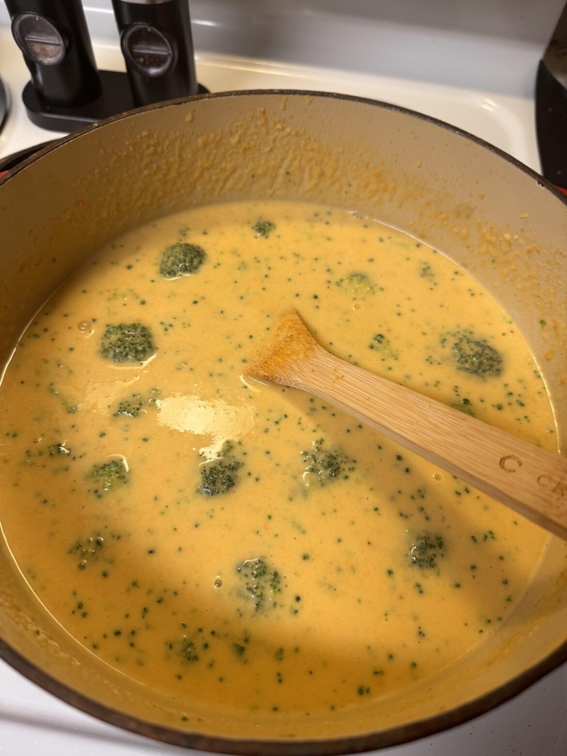 Vegan broccoli 🥦 cheese soup