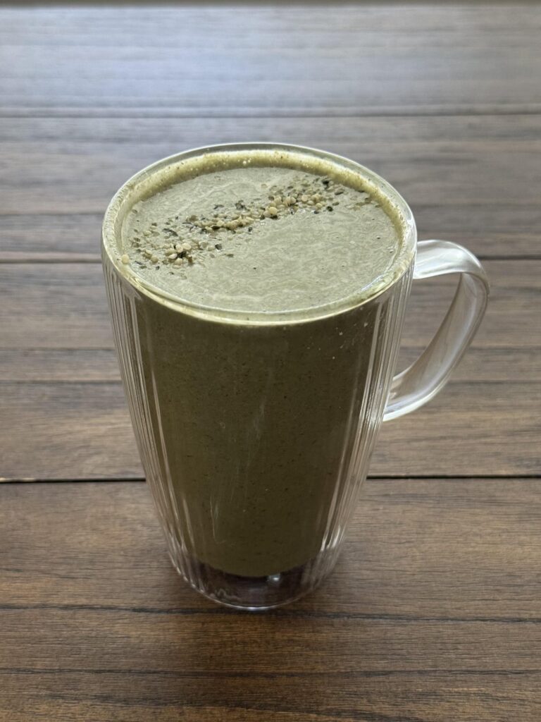 What I eat in a day with anemia: 1600 cal, 125g protein, 50g fiber, 16.7mg dietary iron 🤍