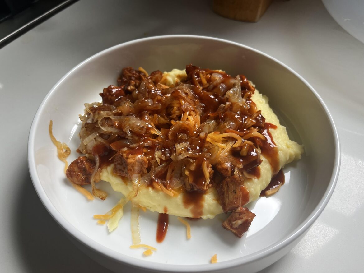 Barbecue chicken mashed potato bowl