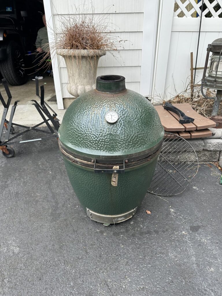 reposting bc idk how to add pics to a previous post but just to show everyone im pretty sure this top seems to fit🤷‍♂️