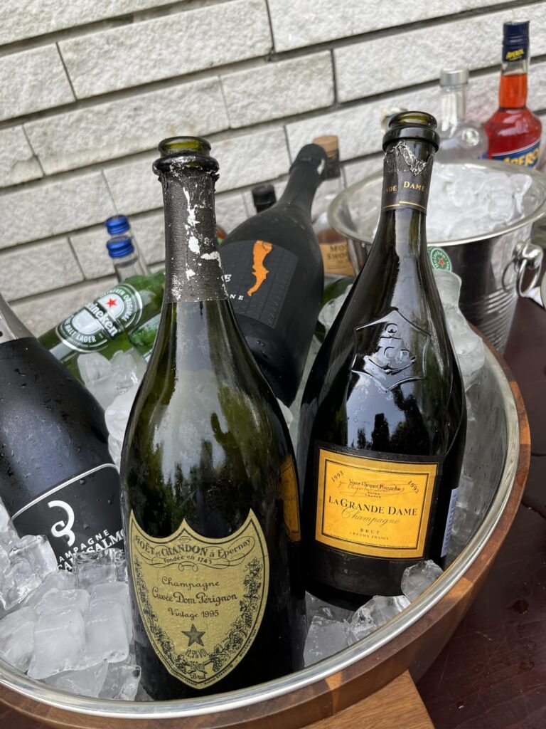 Treating myself and the family on my wedding day with some damn good vintage wine and champagne – Dom ’95, Grande Dame ’93, Chateau Olivier ’98 Treating myself and the family on my wedding day with some damn good vintage wine and champagne - Dom '95, Grande Dame '93, Chateau Olivier '98