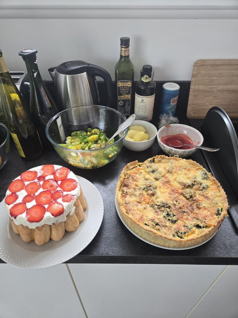 Salmon & Spinach Tart, Salad, Charlotte aux Fraises