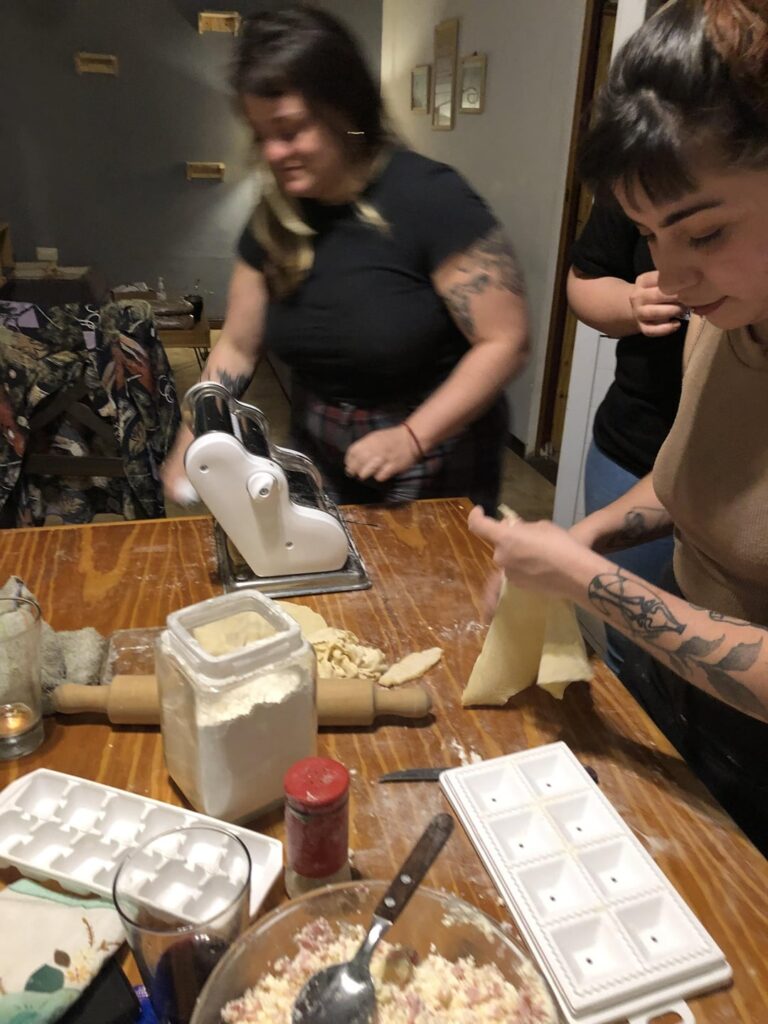 Here I am giving proof of the ravioli I made with friends for those who say that my photo is fake 😘😘😘
