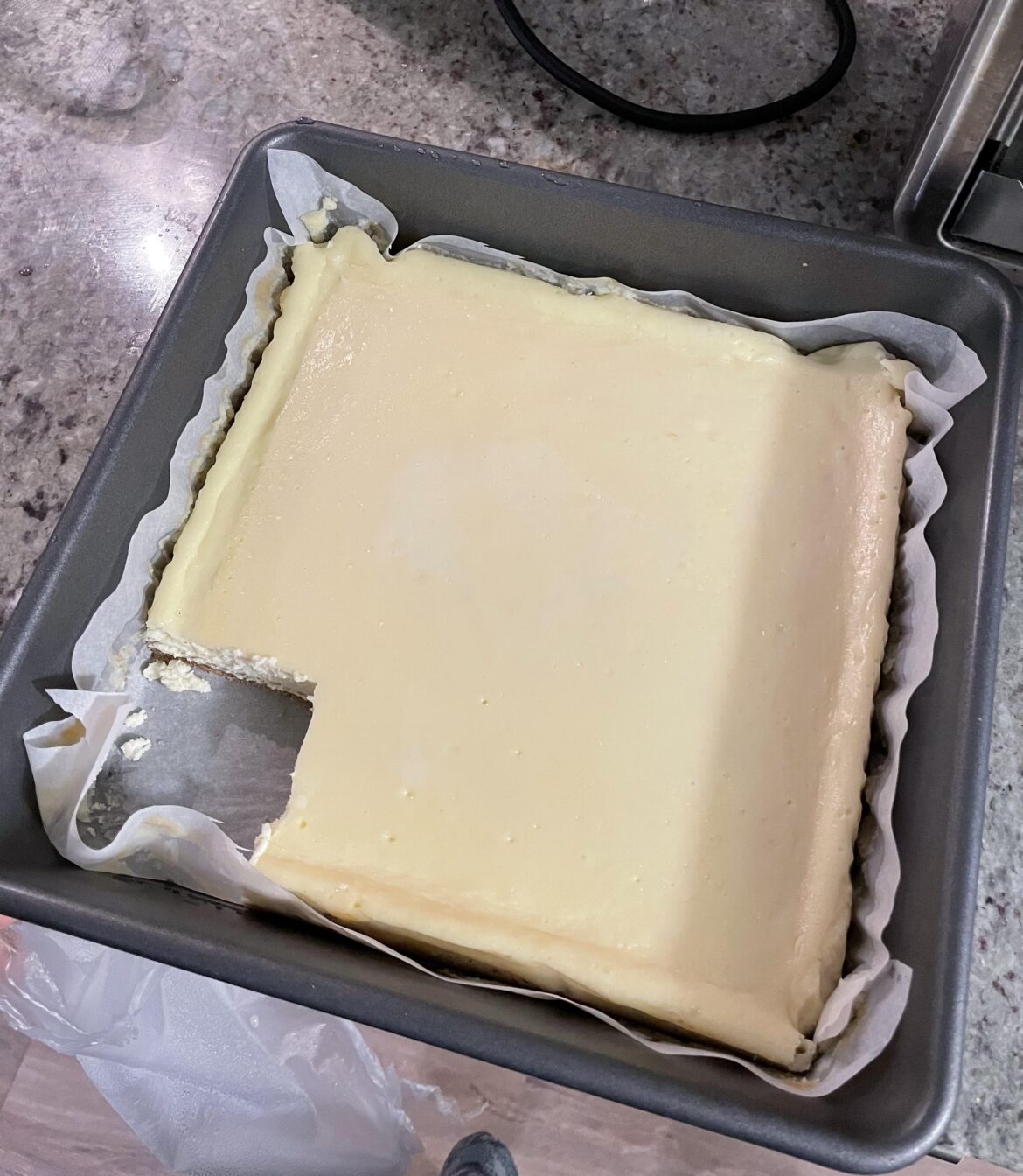 Made a beautiful cheesecake… look at that smooth top!