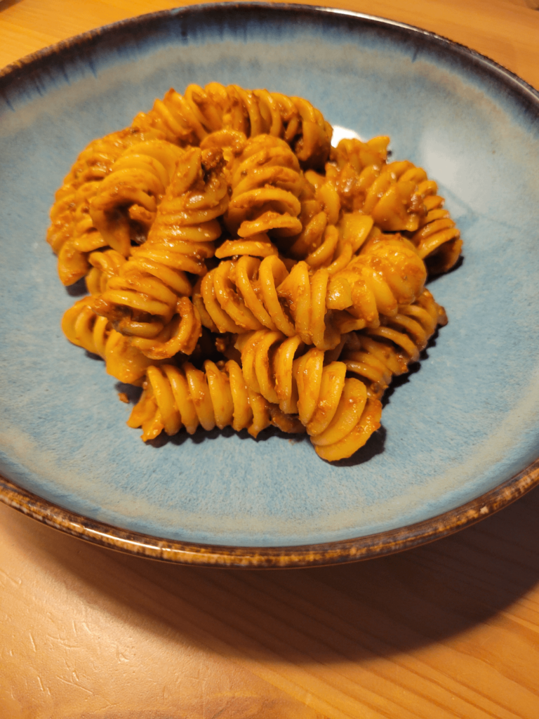 Fussili Giganti with homemade Pesto rosso