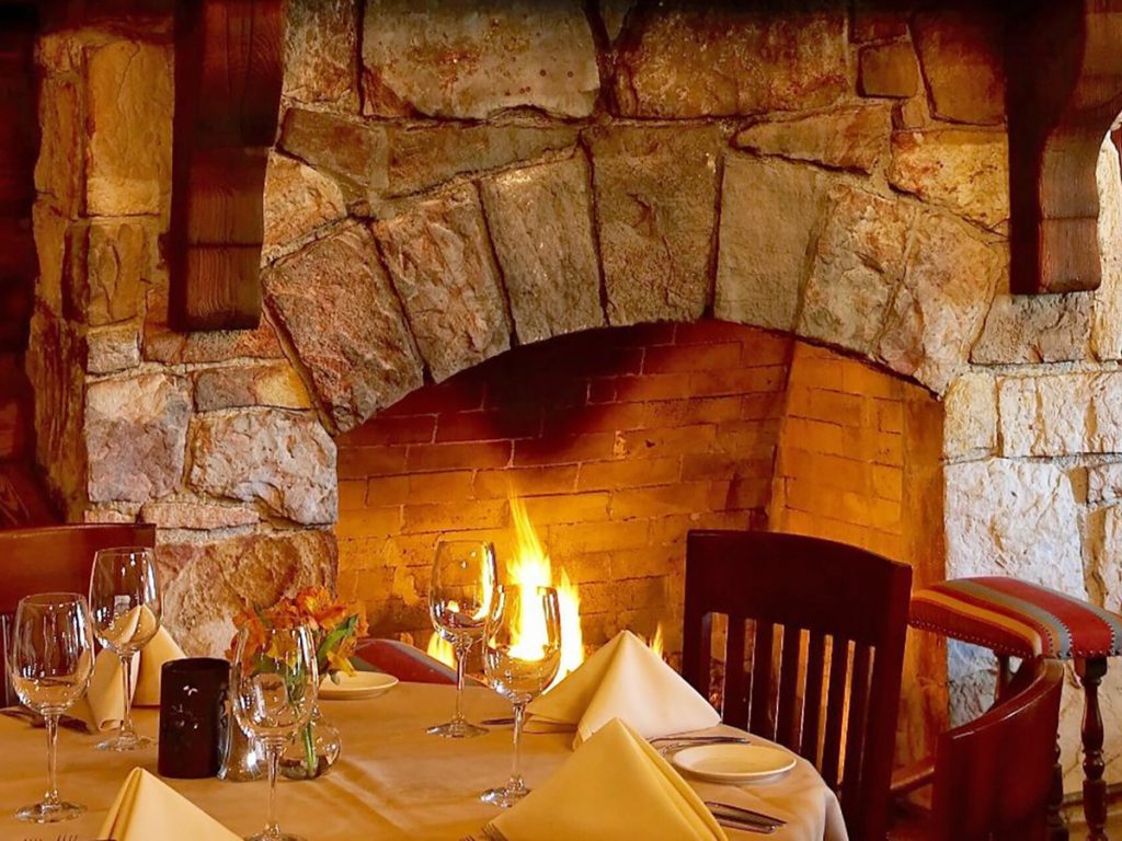 fireplace dining at Rainbow Lodge