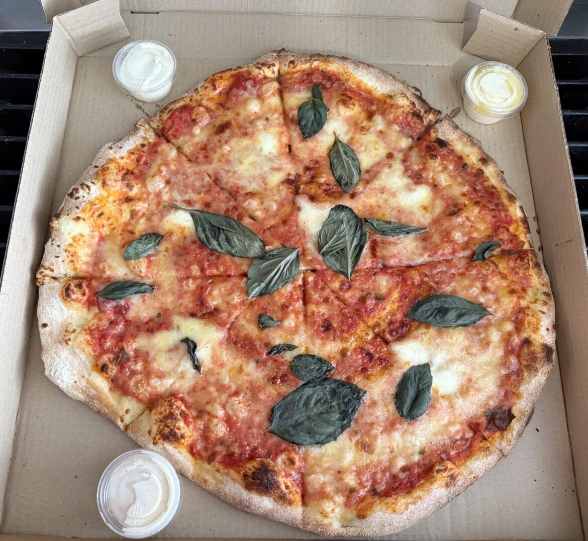 I’m obsessed with Revolver Pizza 😋