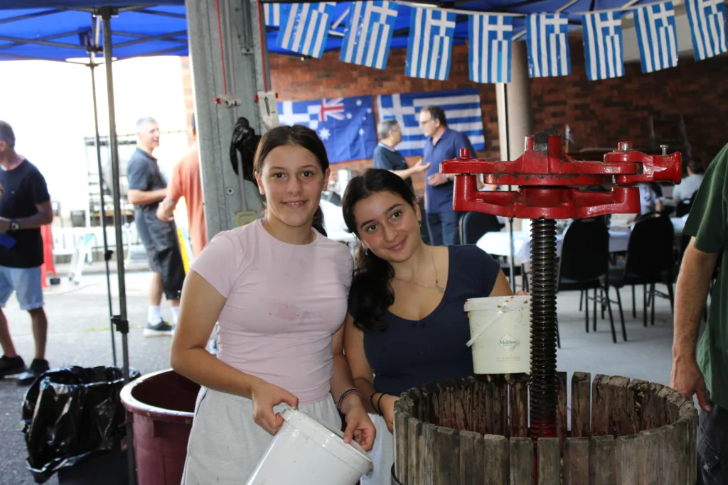 samians kytherians wine event