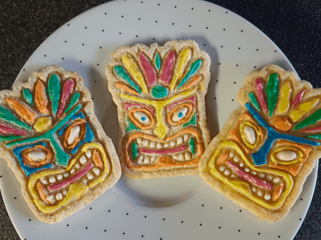 Opinion please: do you prefer the cookie with or without an eye dot?