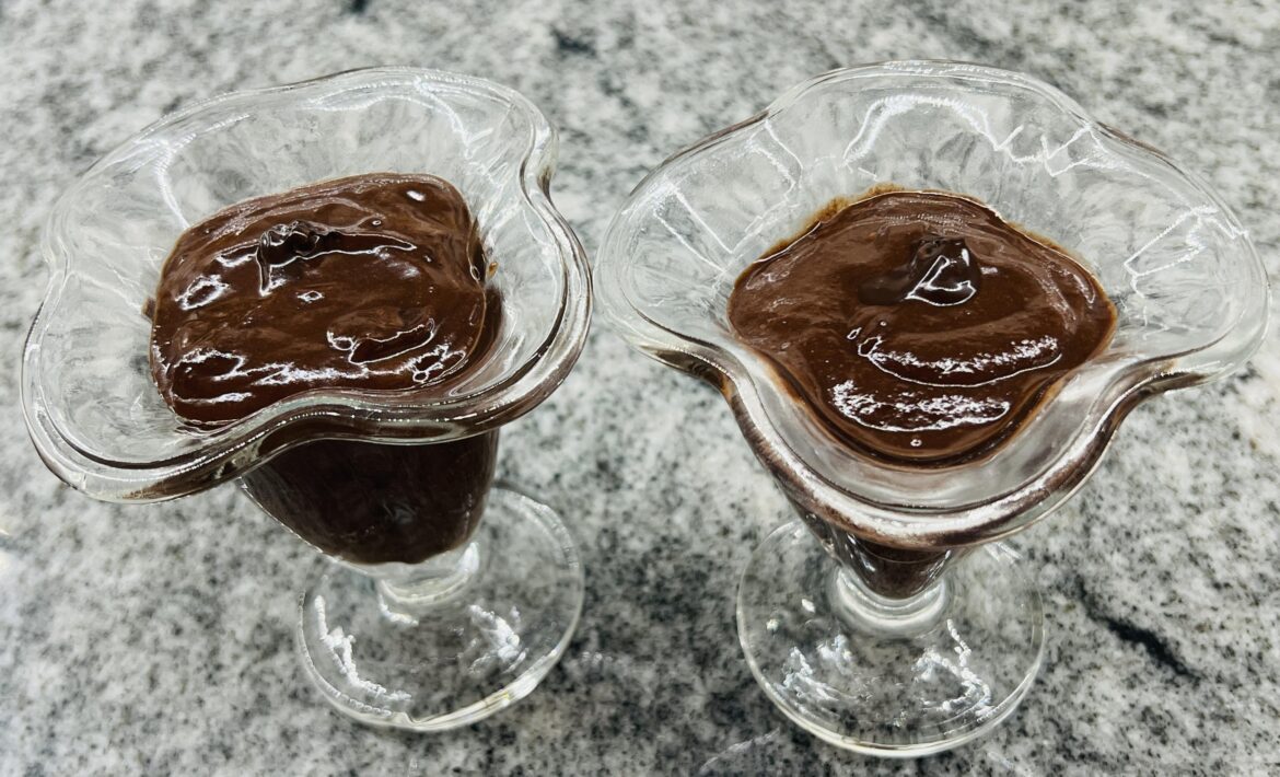 Chocolate mousse with just 3 ingredients