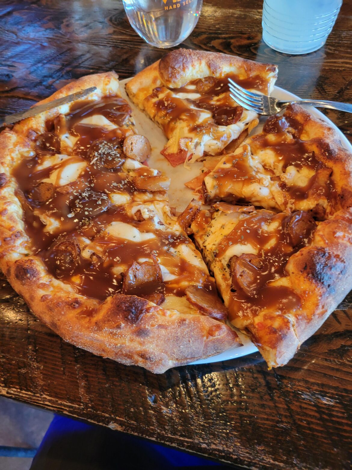 A ppoutine on a pizza