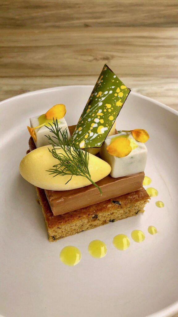 Zucchini sponge, chocolate, mango