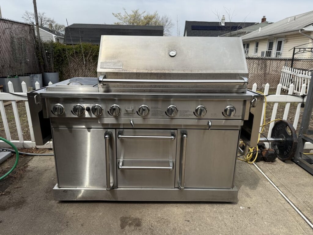 Friend, gifted me this grill. Works perfectly. What do I have on my hands?