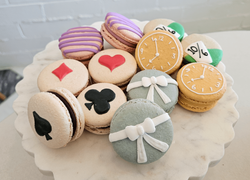 Alice in Wonderland themed macarons!