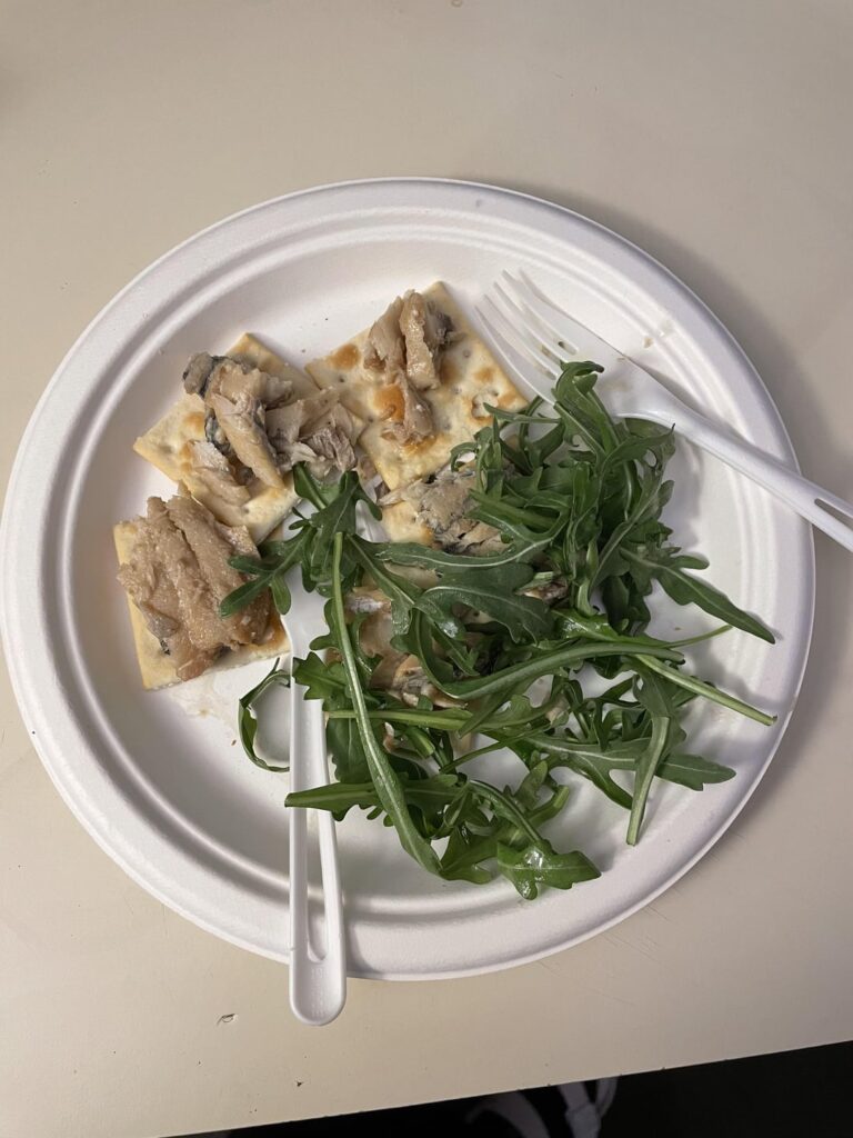 Awful college dining hall has me living off of canned fish😂