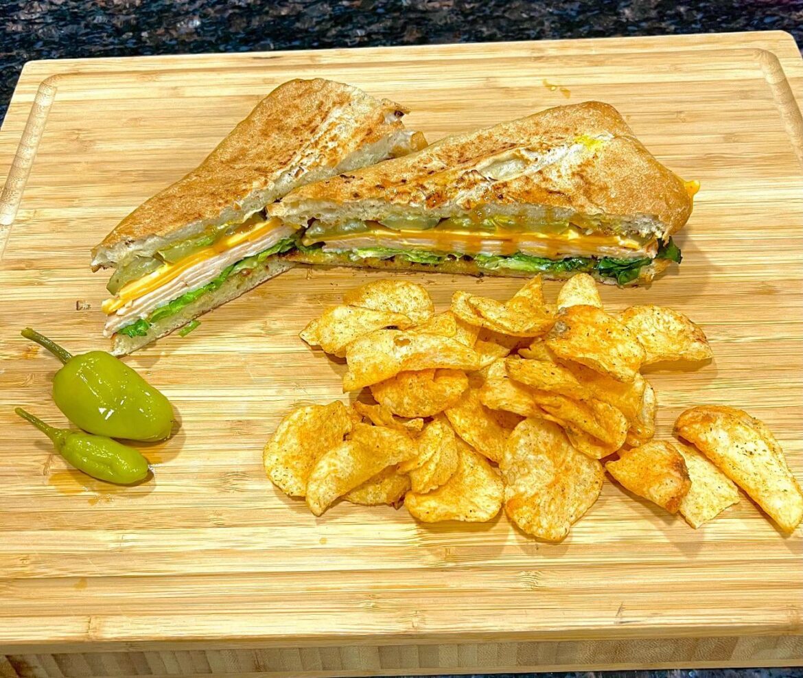 buffalo chicken breast sandwich