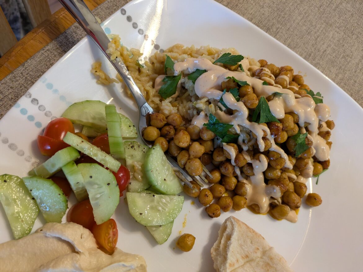 Crispy chickpeas and pistachio rice