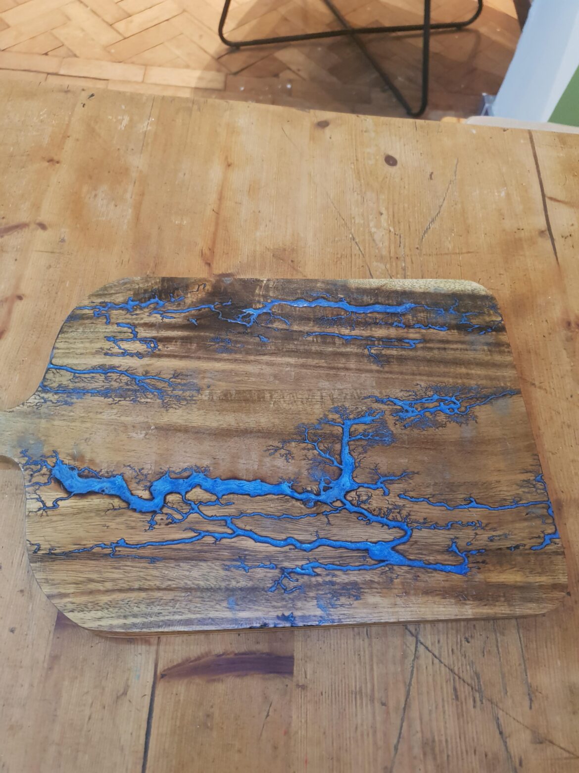 I made my own charcuterie board with fractal wood burns and epoxy. What do you all think?