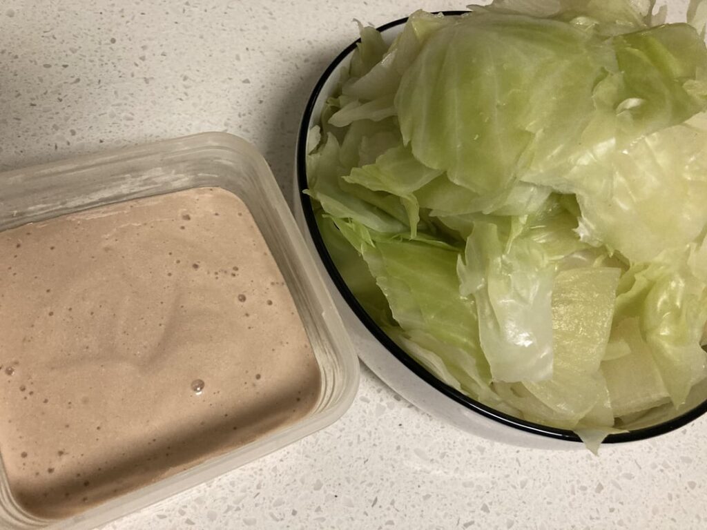 Vegetables are merely a vehicle for sauce 🧅🥬