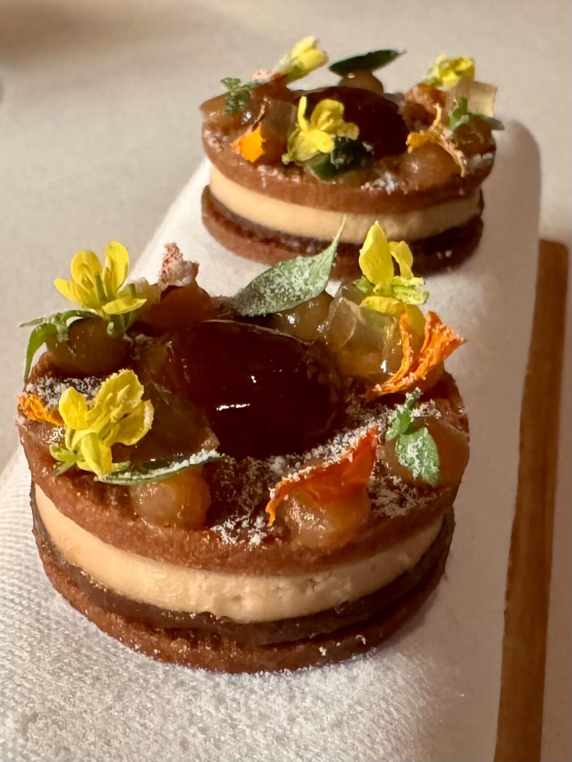 Dulce de Lece Cookie with Marmalade