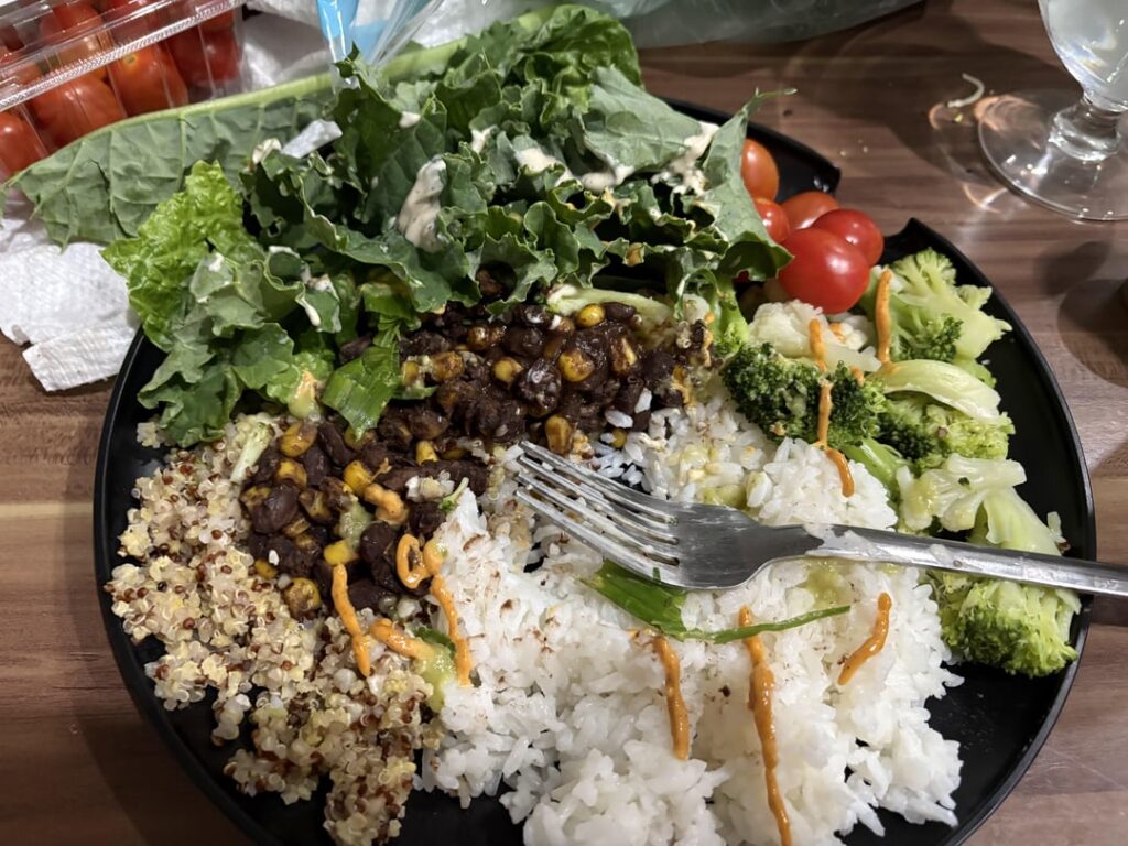 730 calories my spoof on a salad bowl from chopped. Fully vegetarian.