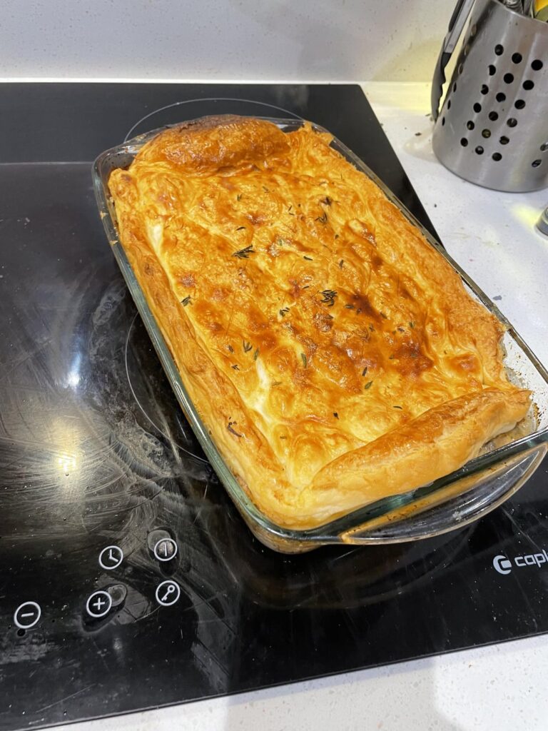 Chicken, mushroom and thyme pie