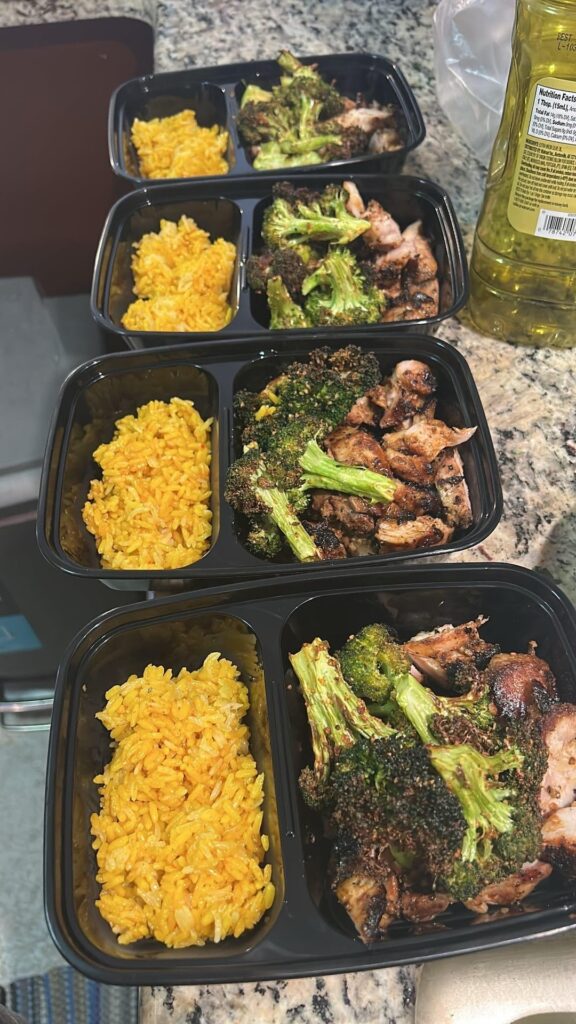 First time meal prepping because starting a new FT job. Saves time, money, and calories.