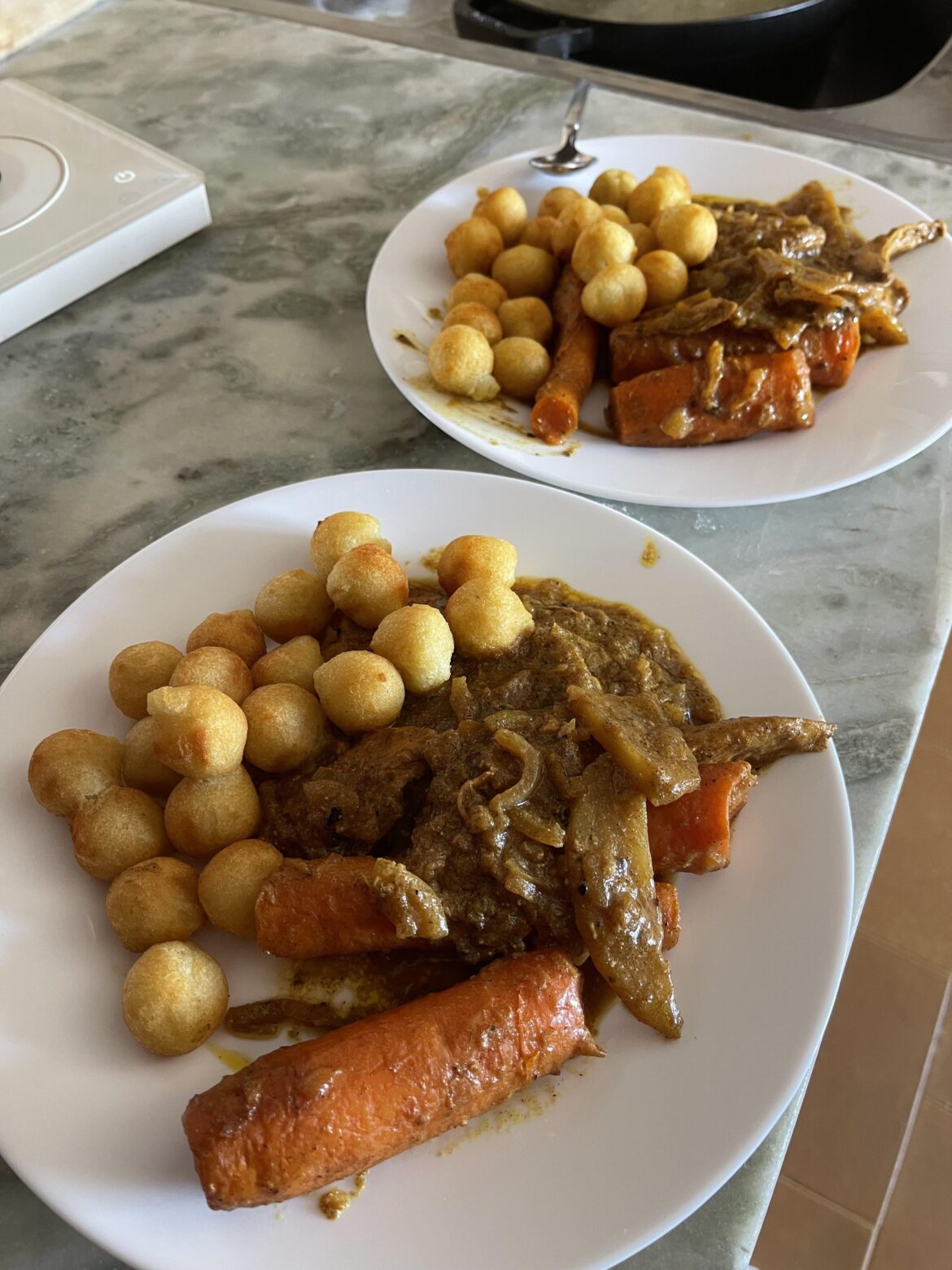 Tagine-inspired chicken stew with potatoes noisette