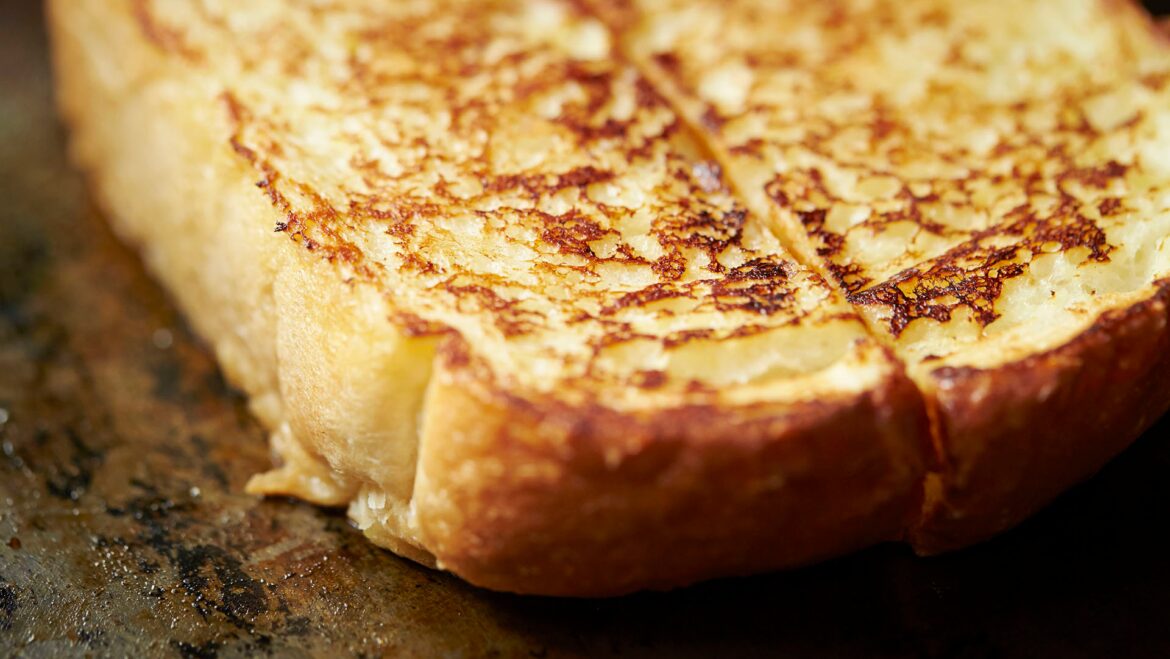 The Very Best French Toast Doesn’t Even Need Syrup The Very Best French Toast Doesn't Even Need Syrup