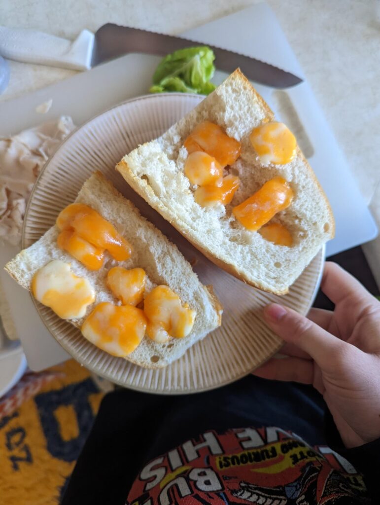 Call this my 'gottagoimlateforworkandneedsomethingtoeatinthecar' sandwich