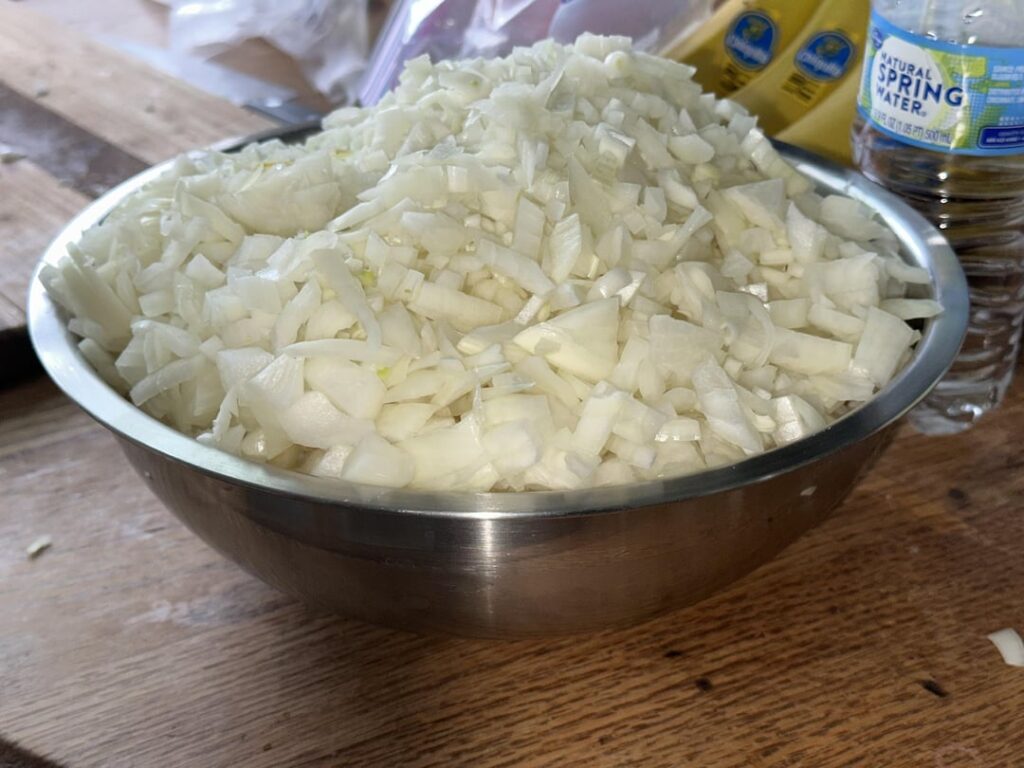 Someone told me y’all would like to see all the onions I diced? About 5~ pounds!
