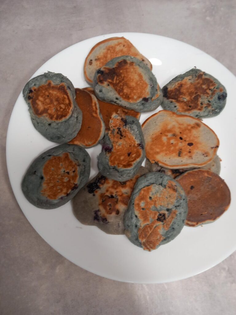 I tried making blueberry pancakes with frozen blueberries...