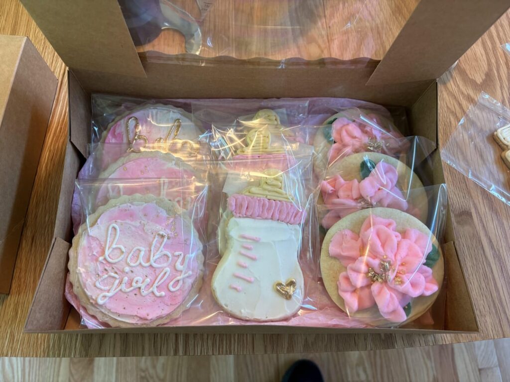 Buttercream baby shower cookies