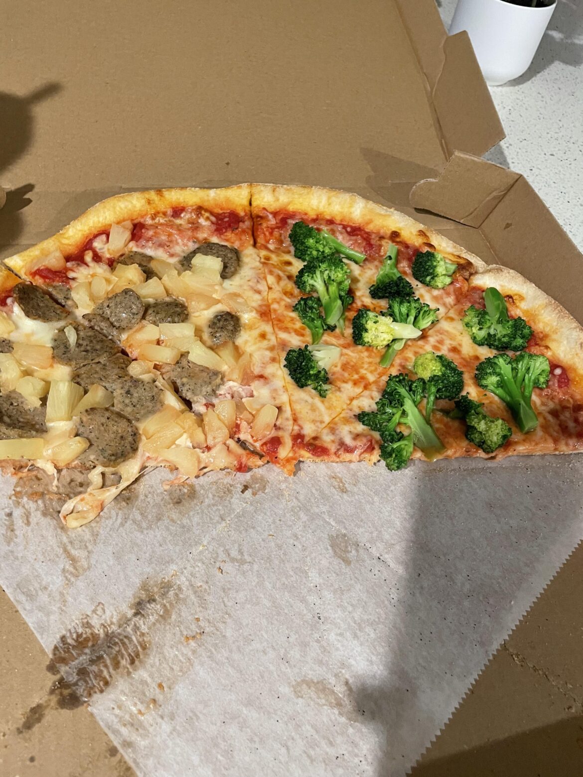 Half pineapple + sliced meatballs, half steamed broccoli