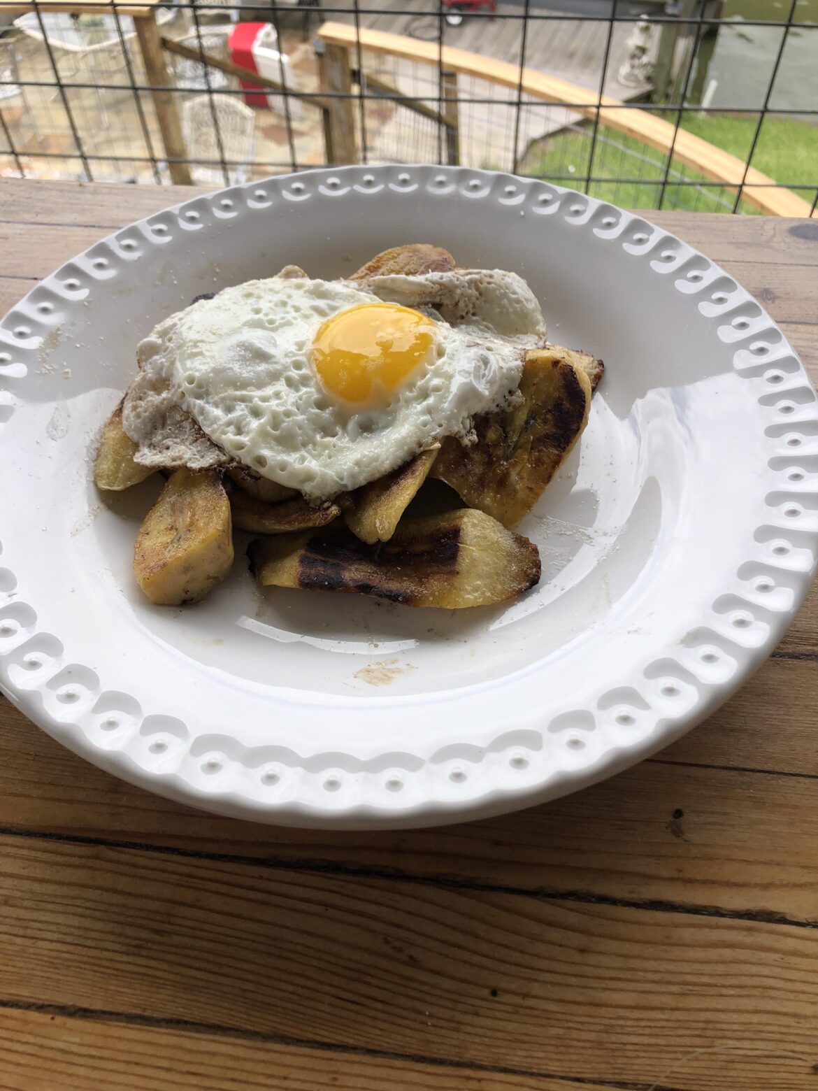 Tostones with Egg