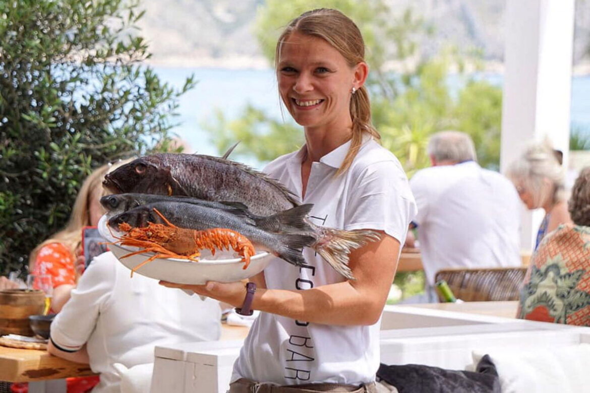 The Food Bar — signature cuisine by the sea « Euro Weekly News