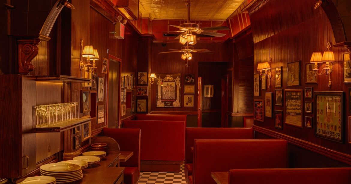 JR & Son is back in Brooklyn, with new owners and an Italian-inspired, tavern-style menu JR & Son is back in Brooklyn, with new owners and an Italian-inspired, tavern-style menu