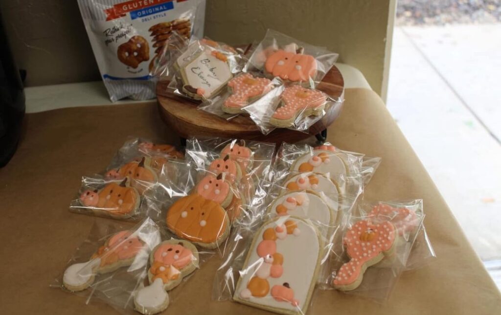 this was my first time making royal icing cookies!