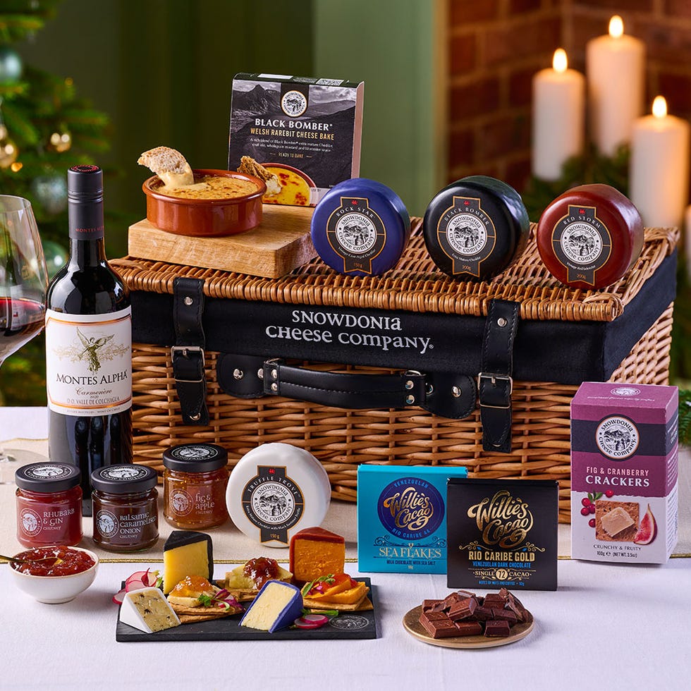 Cheese Selection & Wine Wicker Hamper