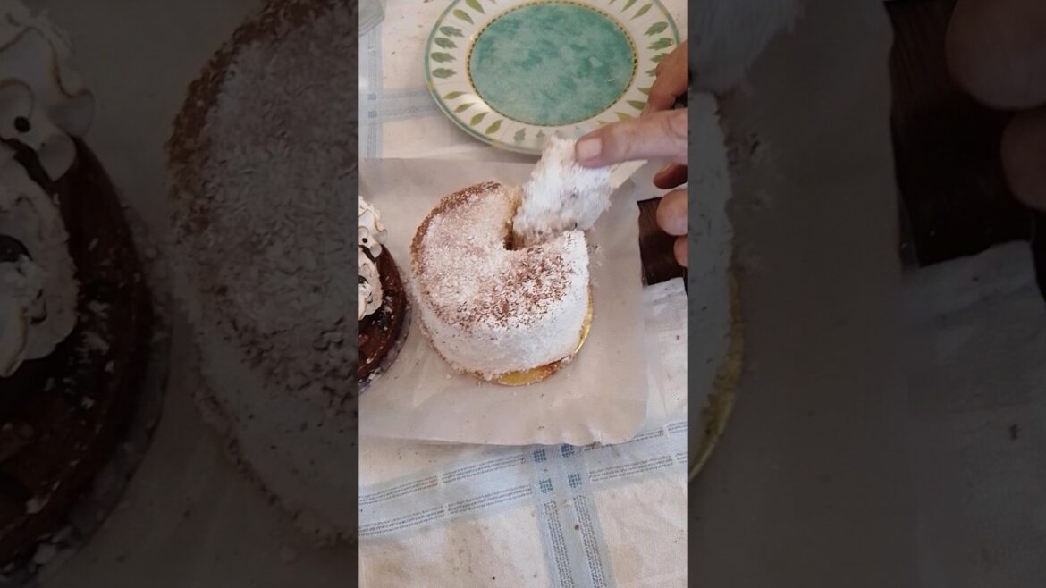 Taglio e servizio della torta Balcarce – tutorial per dessert fatti in casa #santenchan @SanTenChan Taglio e servizio della torta Balcarce - tutorial per dessert fatti in casa #santenchan @SanTenChan