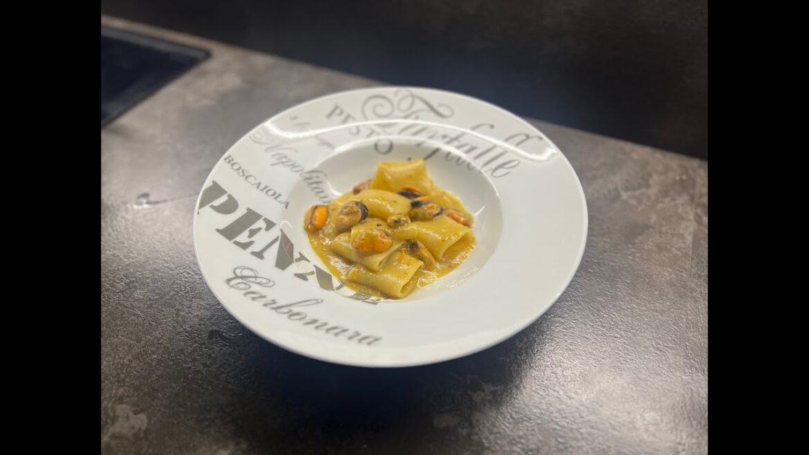 Paccheri con Cozze e Pomodorini gialli Paccheri con Cozze e Pomodorini gialli