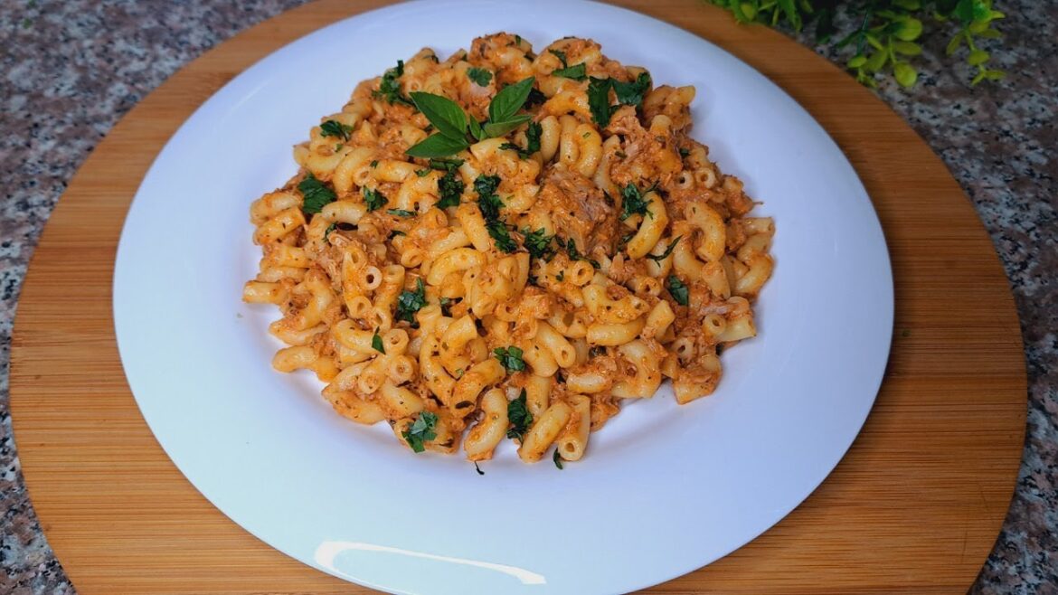 مقرونية بالطون كاتجي يا سلام جربوها و ردو عليا الخبار كتوجد بالزربة. Les pâtes مقرونية بالطون كاتجي يا سلام جربوها و ردو عليا الخبار كتوجد بالزربة. Les pâtes