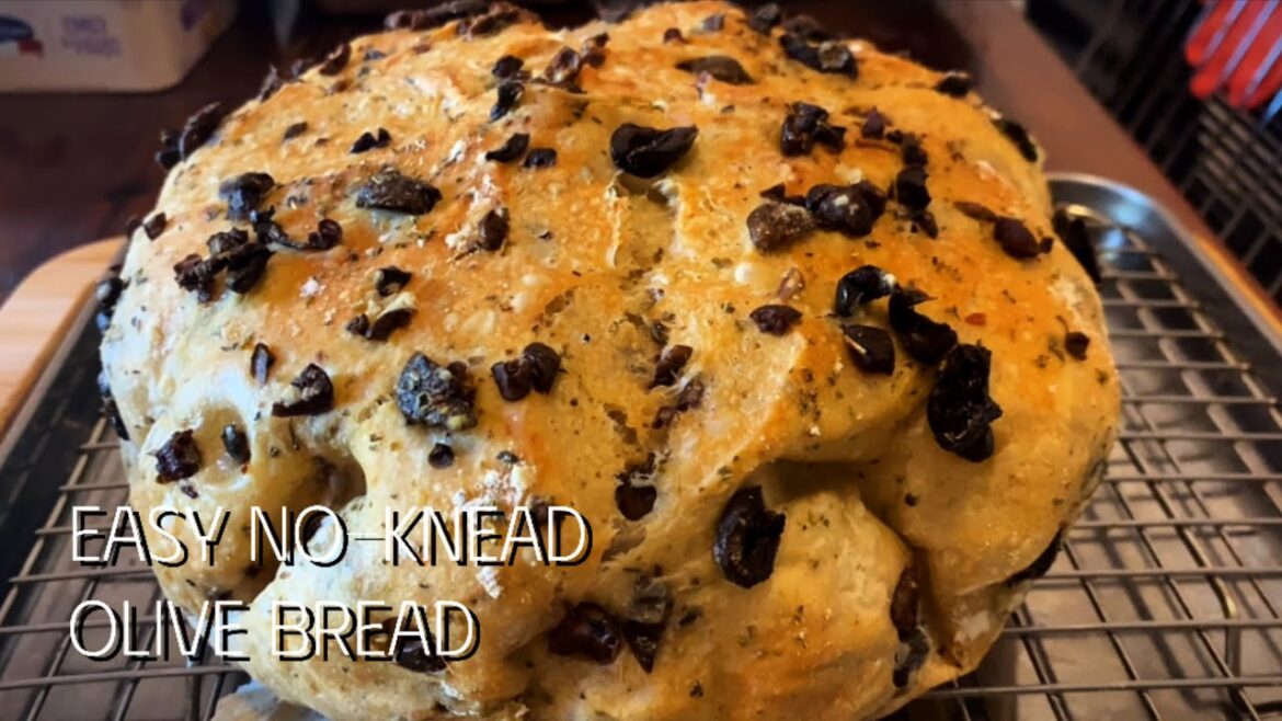 Easy Artisan Olive Bread | Guess you don’t need to buy bread again Easy Artisan Olive Bread | Guess you don’t need to buy bread again
