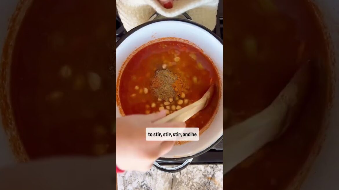 MOROCCAN CHICKPEA STEW | Hearty One-Pot Recipe MOROCCAN CHICKPEA STEW | Hearty One-Pot Recipe