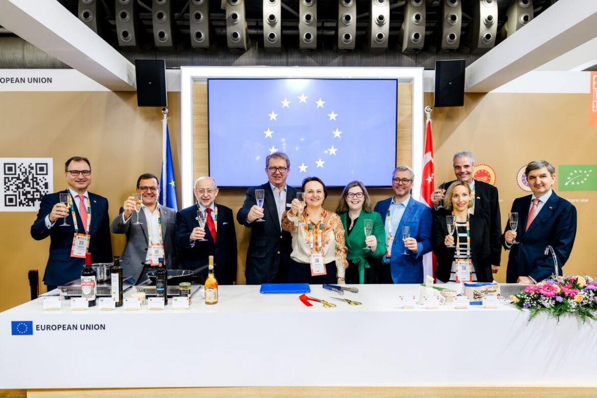 EU Pavilion shines at FHA-Food & Beverage Singapore 2025 EU FHA - Ambassador and VIPs