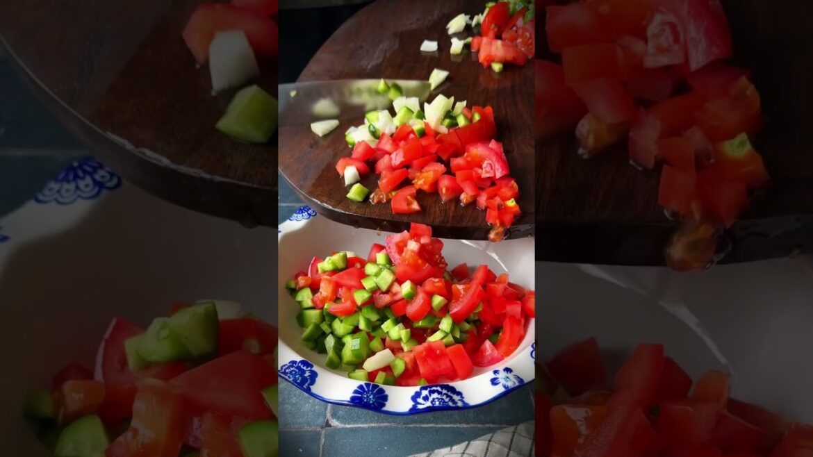 Coban Salad | Turkish Shepherd Salad #shortsvideo #turkishfood #turkishrecipes #saladrecipe